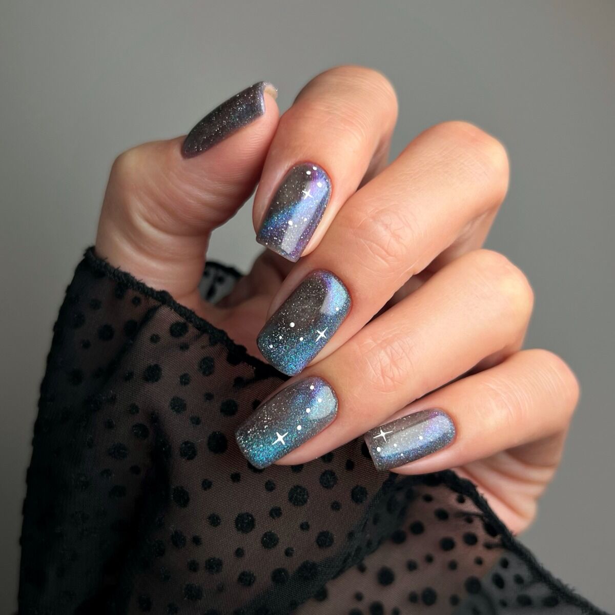 ημιμόνιμο βερνίκι νυχιών Semilac 828 Grey Holo 7ml